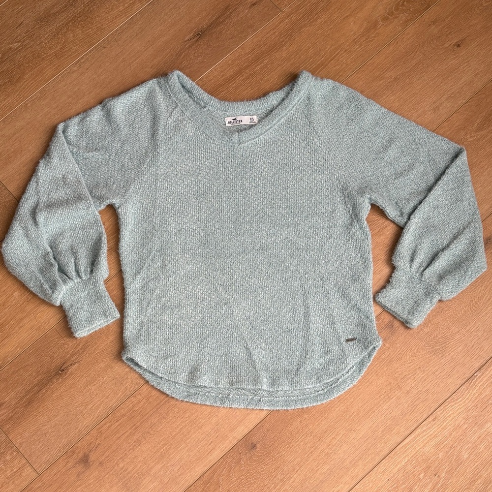 Hollister Light Blue/Teal V-Neck Sweater.  XS